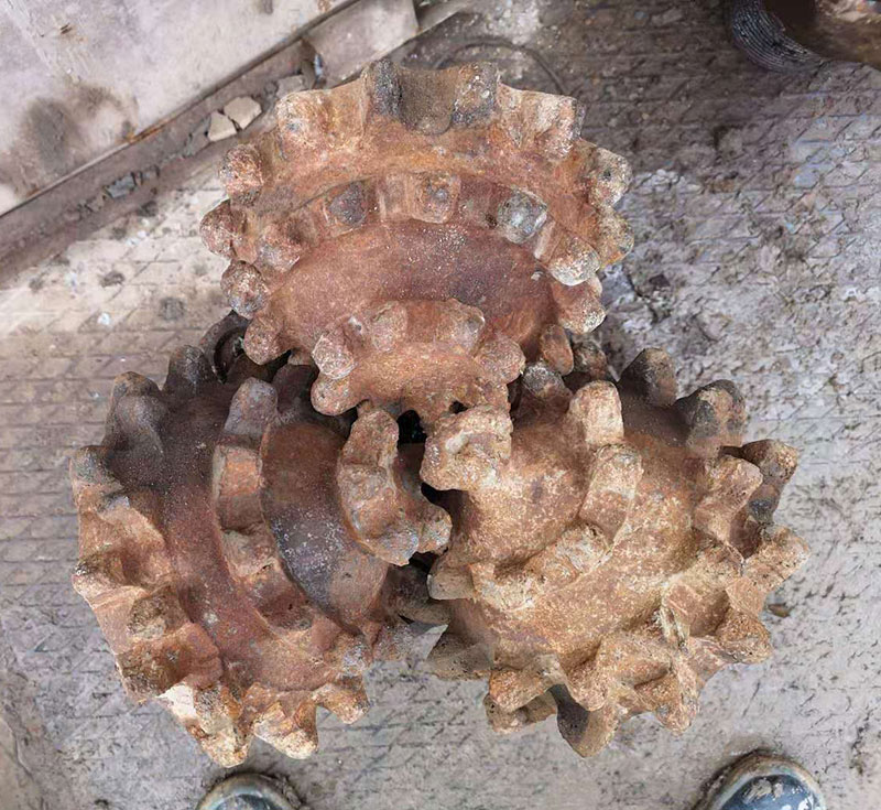 steel tooth bit drilling in the field 2 steel tooth bit drilling in the field 2